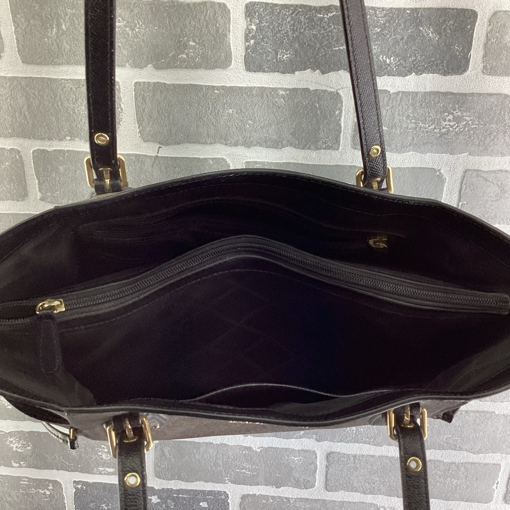 Michael Kors Brown and Black Women's Voyager Small Logo Tote Bag - Picture 7 of 10